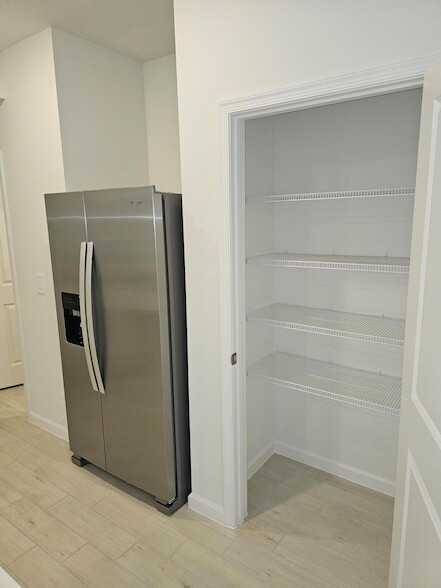 Building Photo - 621 Salisbury Cir