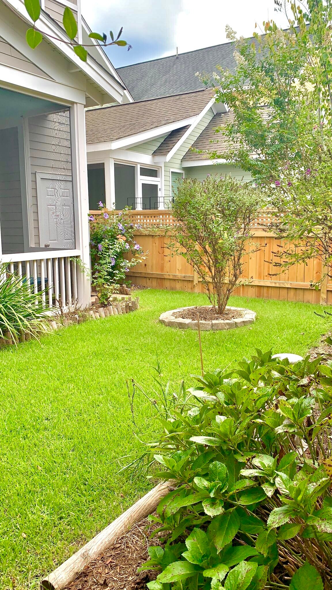 Building Photo - 47 Pokeberry Bend Dr