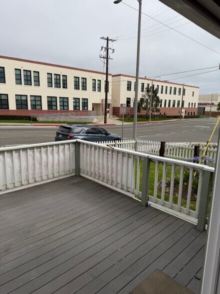 Building Photo - 302 N Gertruda Ave