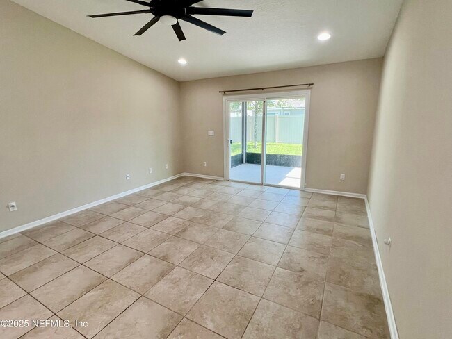 Building Photo - 12598 Itani Wy