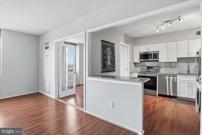 Building Photo - 5500 Holmes Run Pkwy