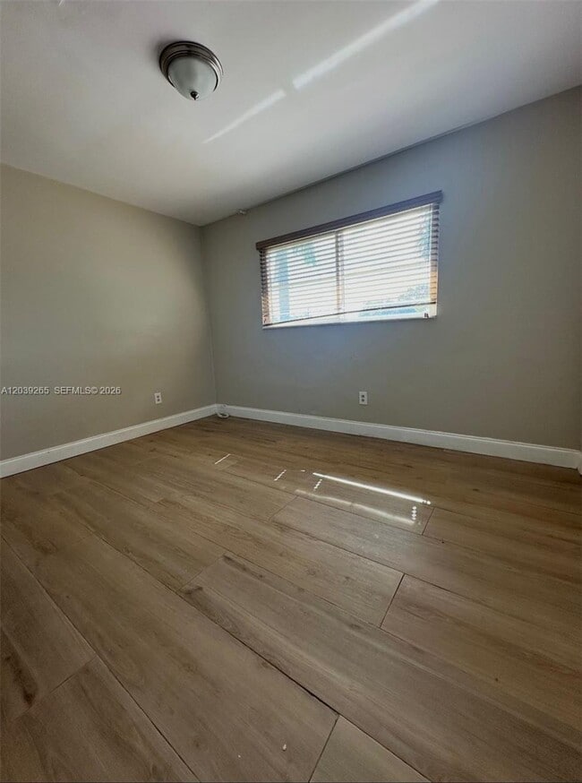 Building Photo - 355 NW 205th Terrace