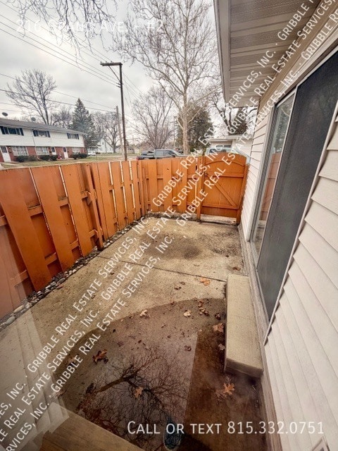 Building Photo - 216 Grand Ave