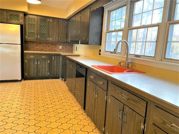 Building Photo - 6466 Timberlake Ter