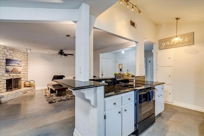 Building Photo - 8518 Fathom Cir