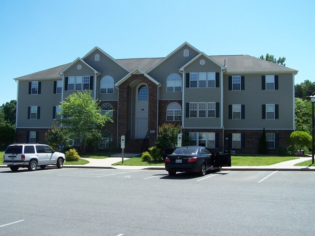 Primary Photo - Minutes from WFU and Downtown Winston-Sale...