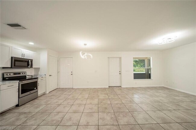 Building Photo - 4733 29th St SW