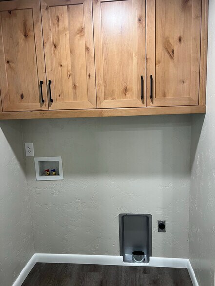 Building Photo - 1113-1115 Ivy St