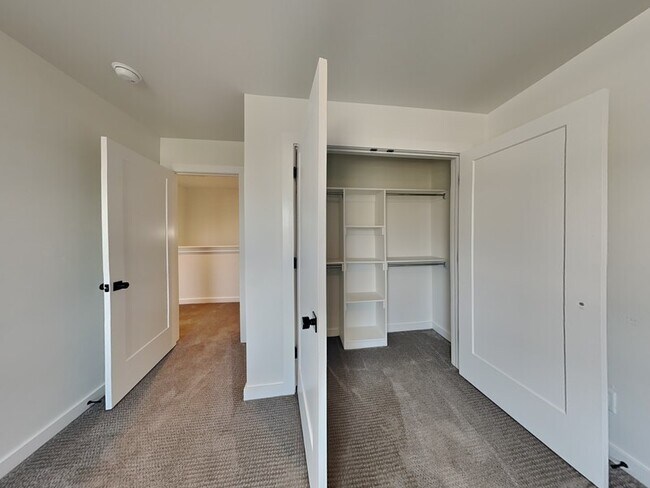 Building Photo - 217 Wright St