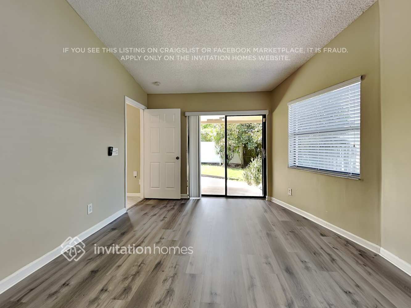 Building Photo - 378 N Country Club Blvd