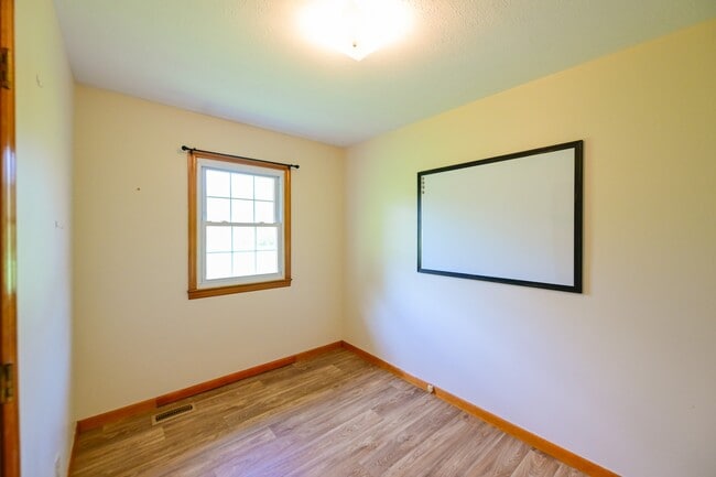 Building Photo - 4232 Chesser Rd