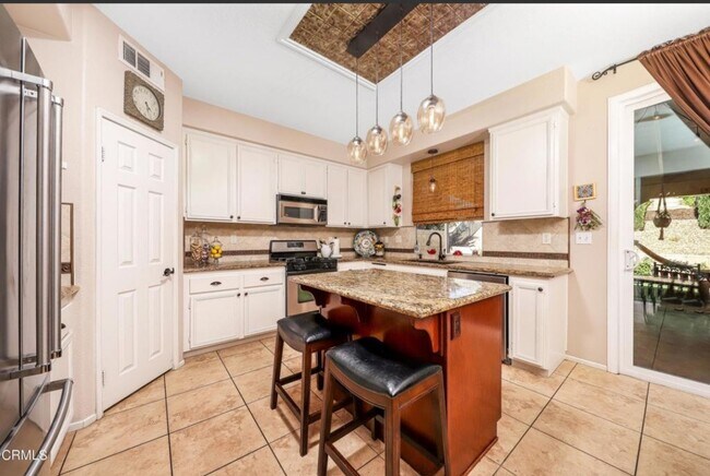 Building Photo - 40454 La Quinta Ct