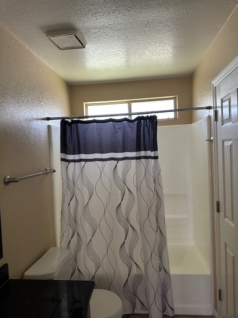 Building Photo - Modesto 2 Bedroom 2 Bath Condo "Parkview V...