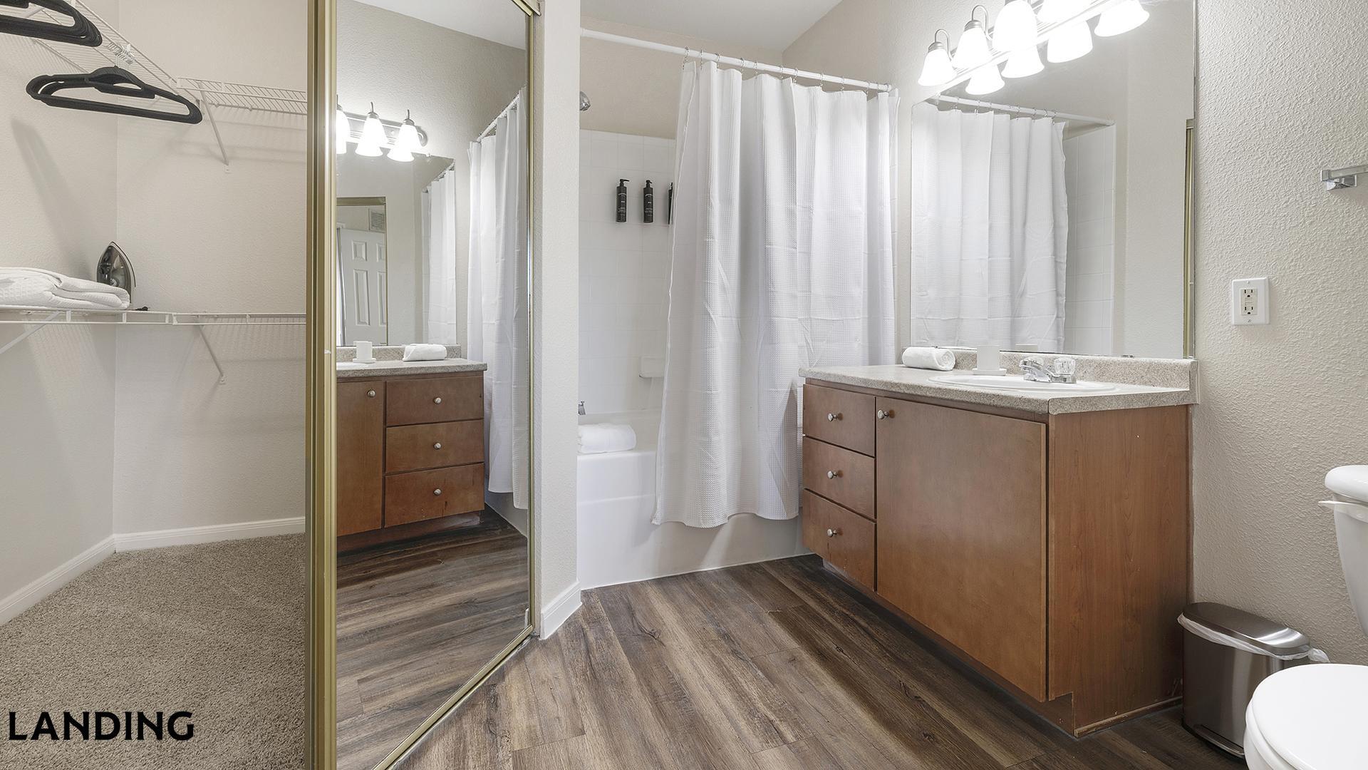 Building Photo - 1215 W Slaughter Ln