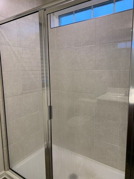 Building Photo - 392 Amber Acorn Ave