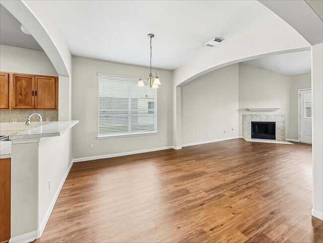 Building Photo - 3807 Liberty Square Trail
