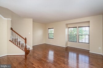 Building Photo - 74 Short Branch Rd