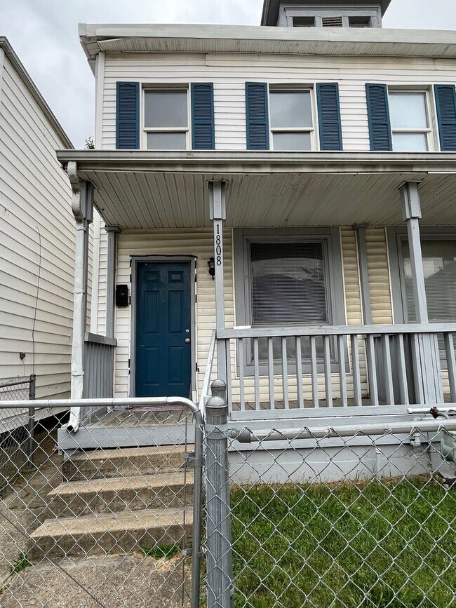 Building Photo - 1808-1810-1810 S 6th St