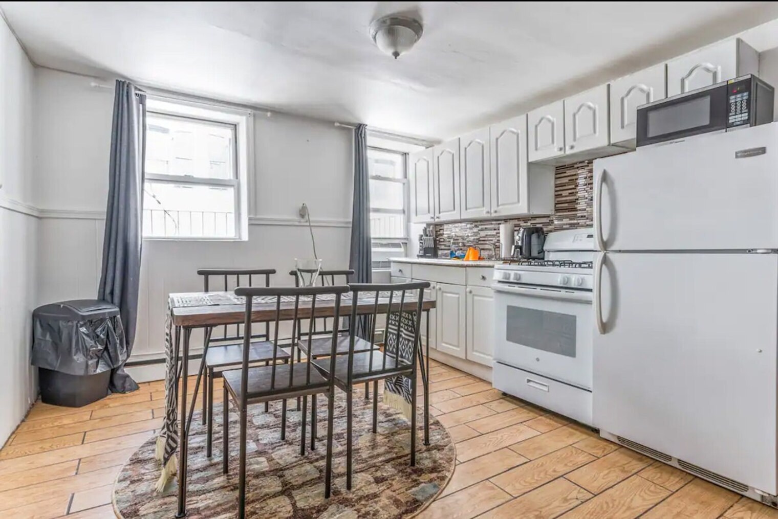 Building Photo - 600 2nd Ave