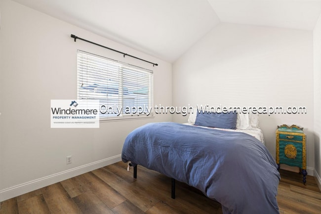 Building Photo - Beautiful Townhome in Orangvale