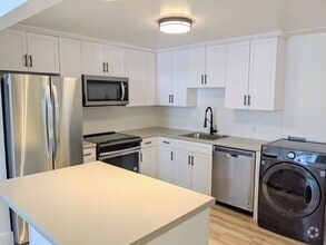 Building Photo - Executive 2 bedroom in the heart of sugarh...