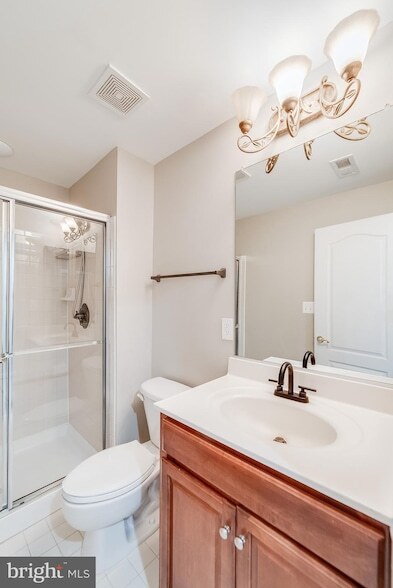 Building Photo - 22072 Avonworth Square