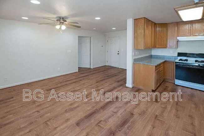 Building Photo - 14349 San Pablo Ave