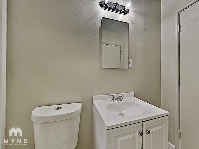 Building Photo - 470 Capitol Hill Ave