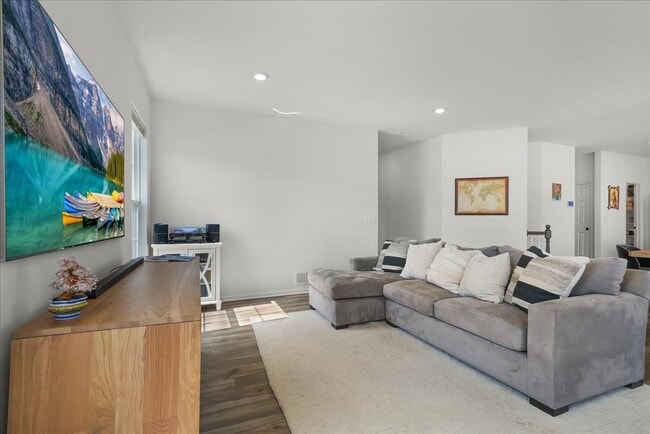 Building Photo - 15312 S Sawgrass Cir