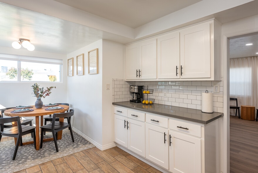 Prep space - 4746 W 159th St