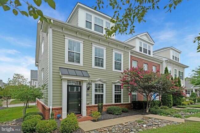 Building Photo - 59 Steeplechase Dr