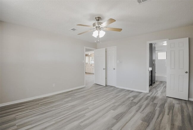 Building Photo - 3223 Deep Anchor Way