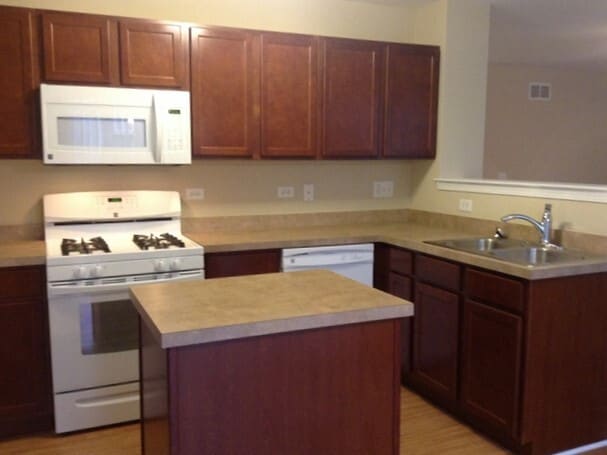 Building Photo - 16458 Coventry Ln