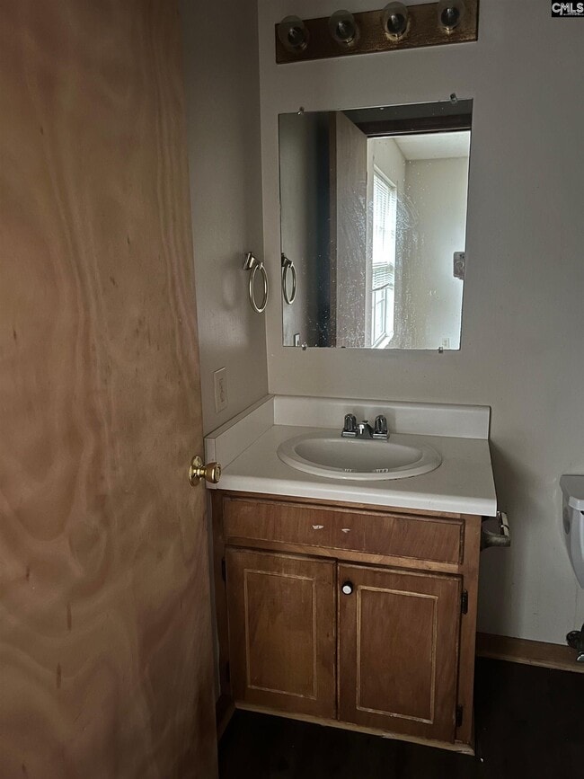 Building Photo - 122 Hazelwood Ct