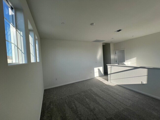 Building Photo - 3137 Barnowl Wy