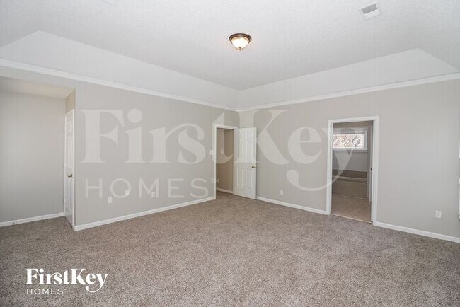 Building Photo - 4379 Richwood Pl