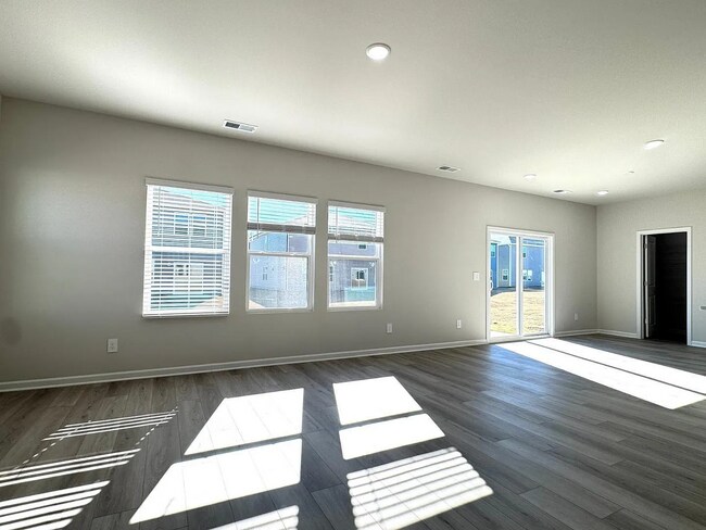 Building Photo - 4 Bedroom Single Family for Rent