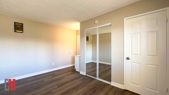 Interior Photo - 4325 Texas St