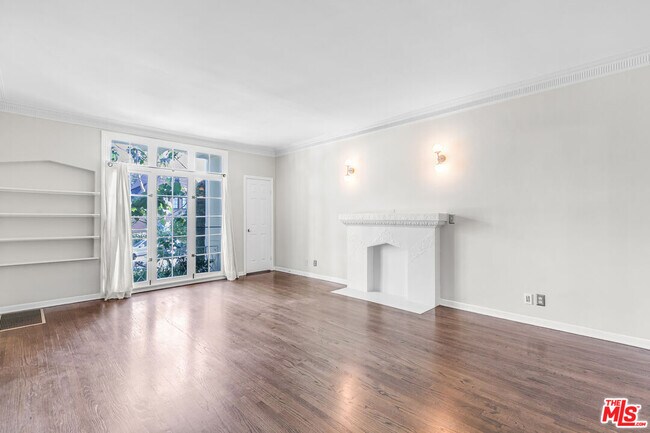 Building Photo - 6053 Scenic Ave