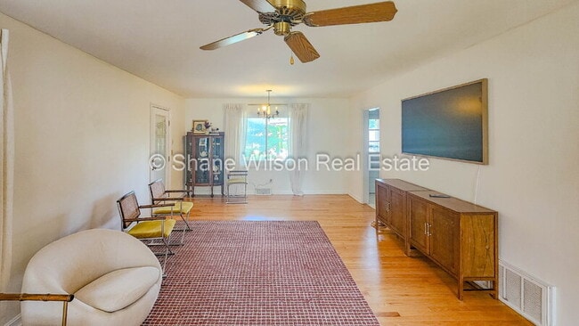Building Photo - 916 Hardwick Cir