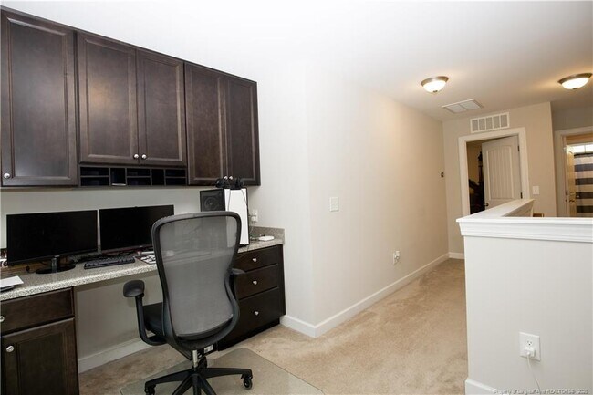 Building Photo - 747 Century Dr
