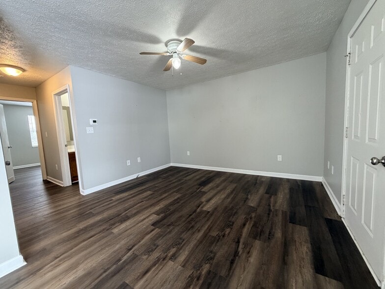 Building Photo - 8435 Shell Ln NW