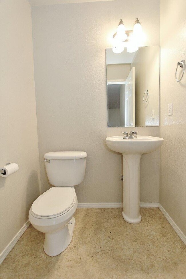 Building Photo - 3240 W Wave Dr