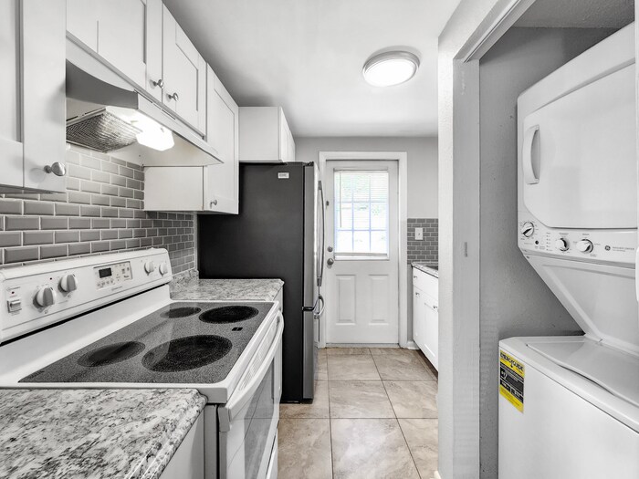 Building Photo - 2844 Homewood St