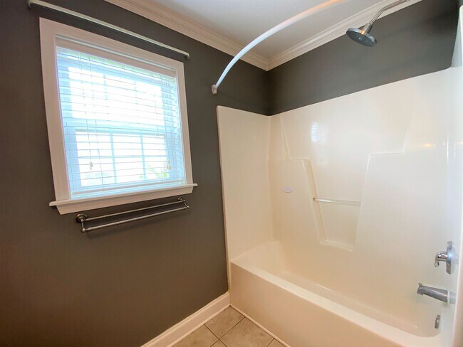 Building Photo - 3 bedroom, 2 bath with Bonus room - Hampstead Pines Community