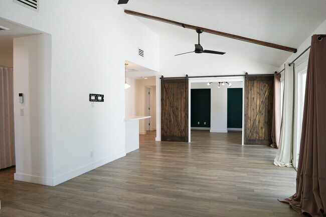 Building Photo - 33865 Cathedral Canyon Dr