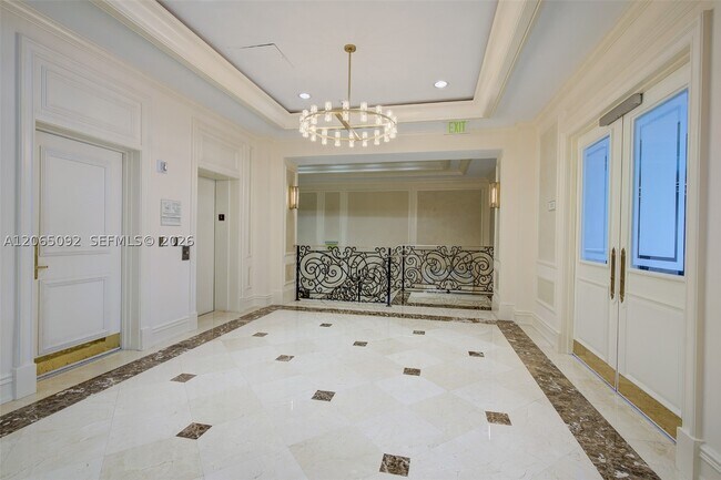 Building Photo - 3400 SW 27th Ave
