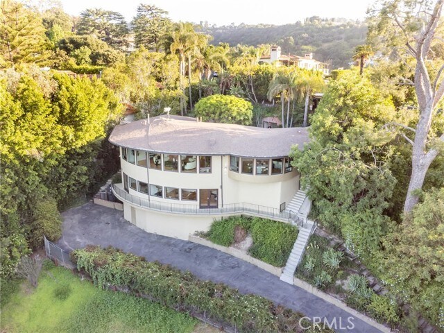 Building Photo - 3828 Alomar Dr