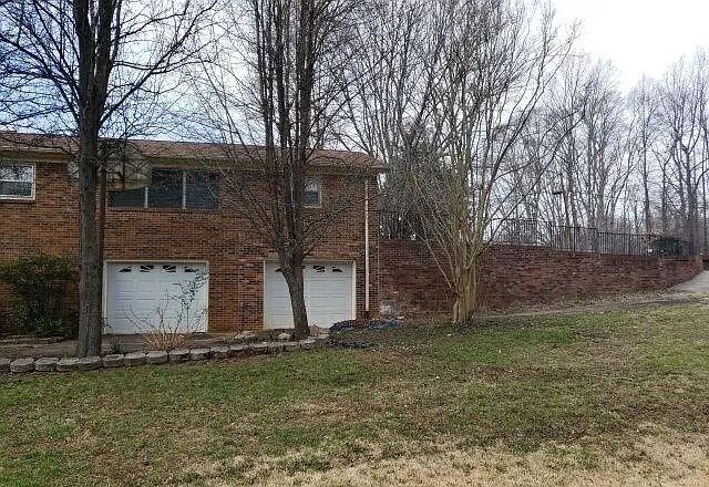 Building Photo - 280 Yeatts Rd