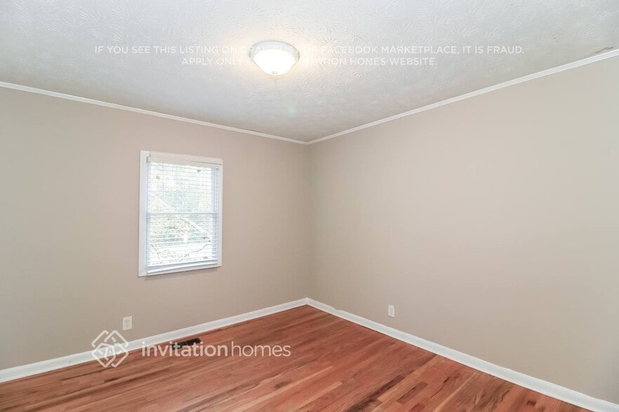 Building Photo - 2984 Sawgrass Trail SW